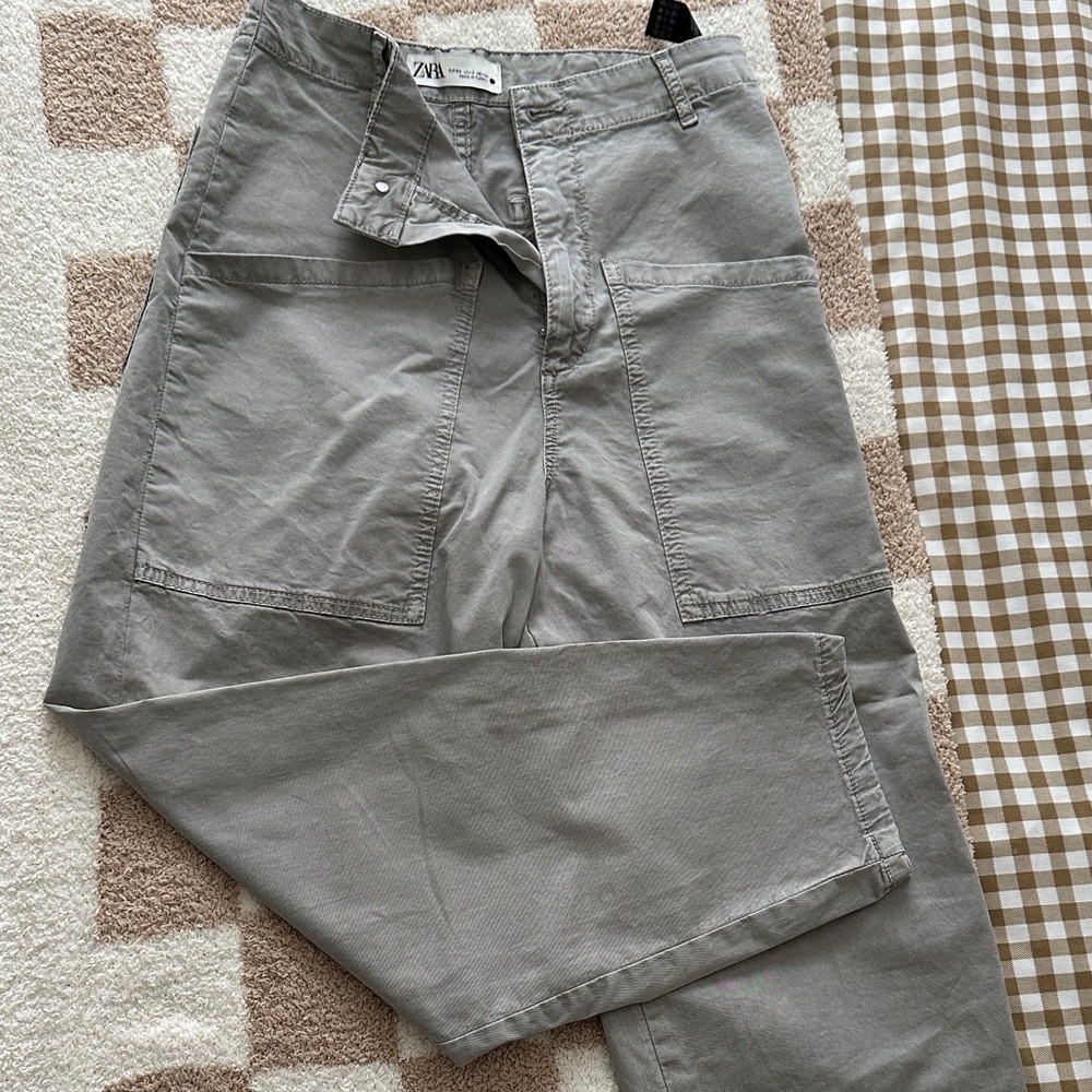 Zara Men's Light Gray Cargo Pants